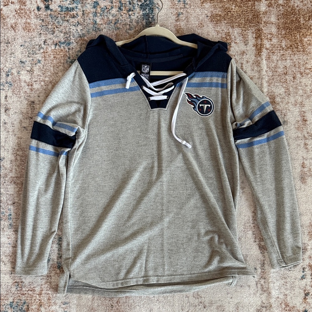 Gray and Blue Hooded Tennessee Titan Sweatshirt / Sweater